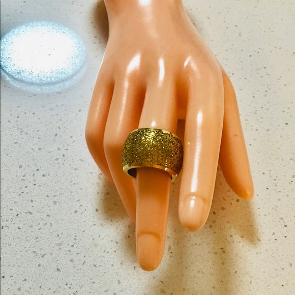 Big And Beautiful Gold Color Fashion ball  Ring Surrounded By Fashion Glitter - Picture 7 of 11